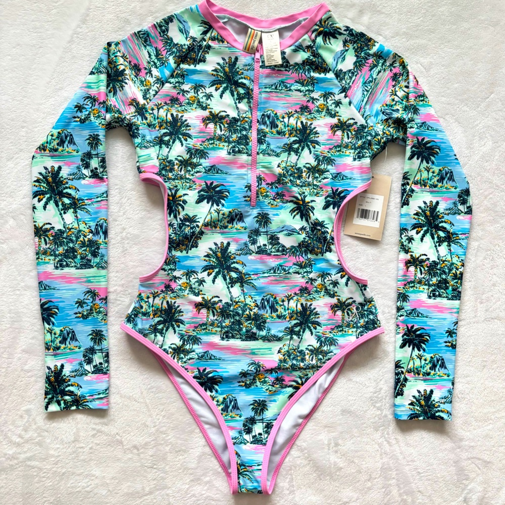 OP OCEAN PACIFIC Long Sleeve Tropical Print Zippered One Piece Swimsuit--L
